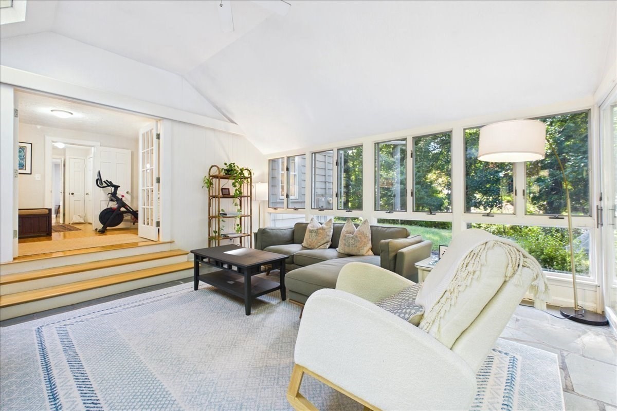 13 Millbrook Rd