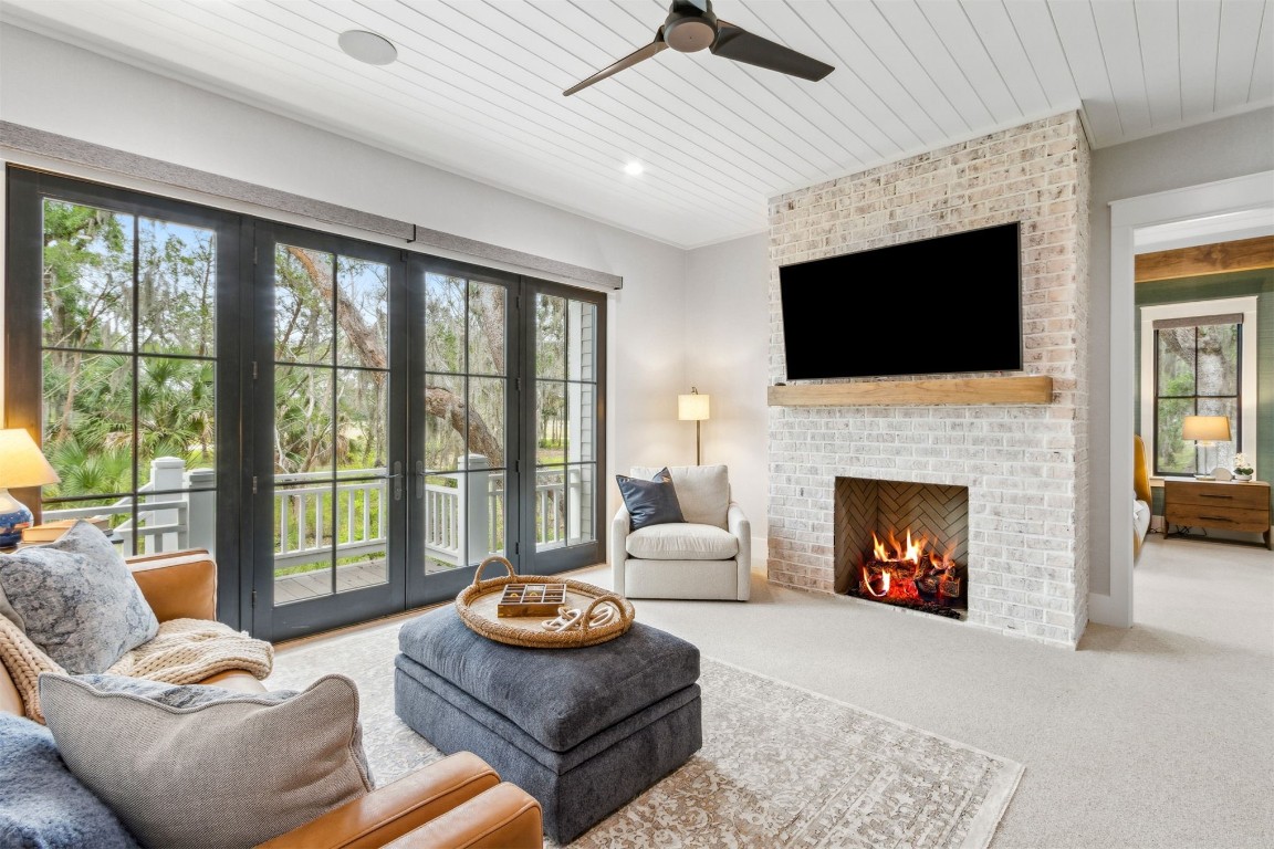 152 CRANE ISLAND DRIVE