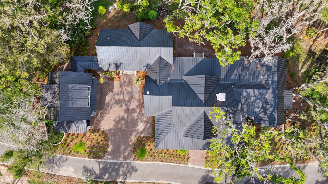 152 CRANE ISLAND DRIVE