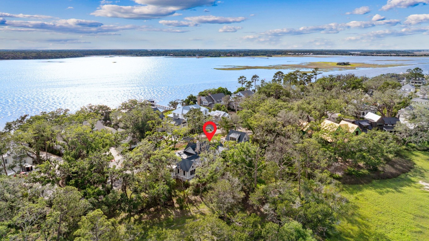 152 CRANE ISLAND DRIVE