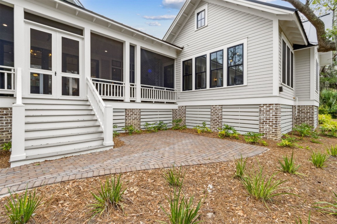 152 CRANE ISLAND DRIVE