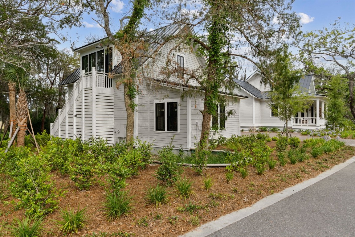 152 CRANE ISLAND DRIVE