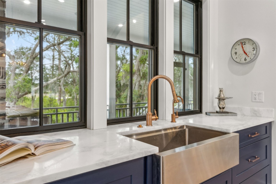 152 CRANE ISLAND DRIVE