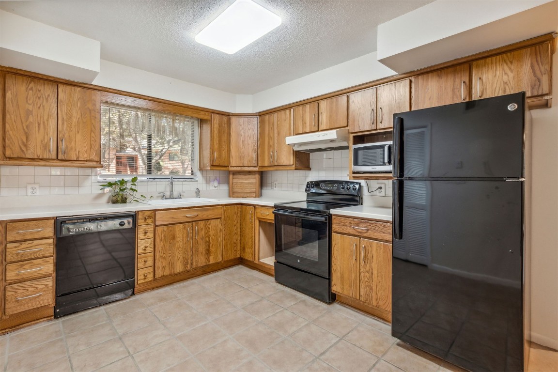 2700 MIZELL AVENUE 501A