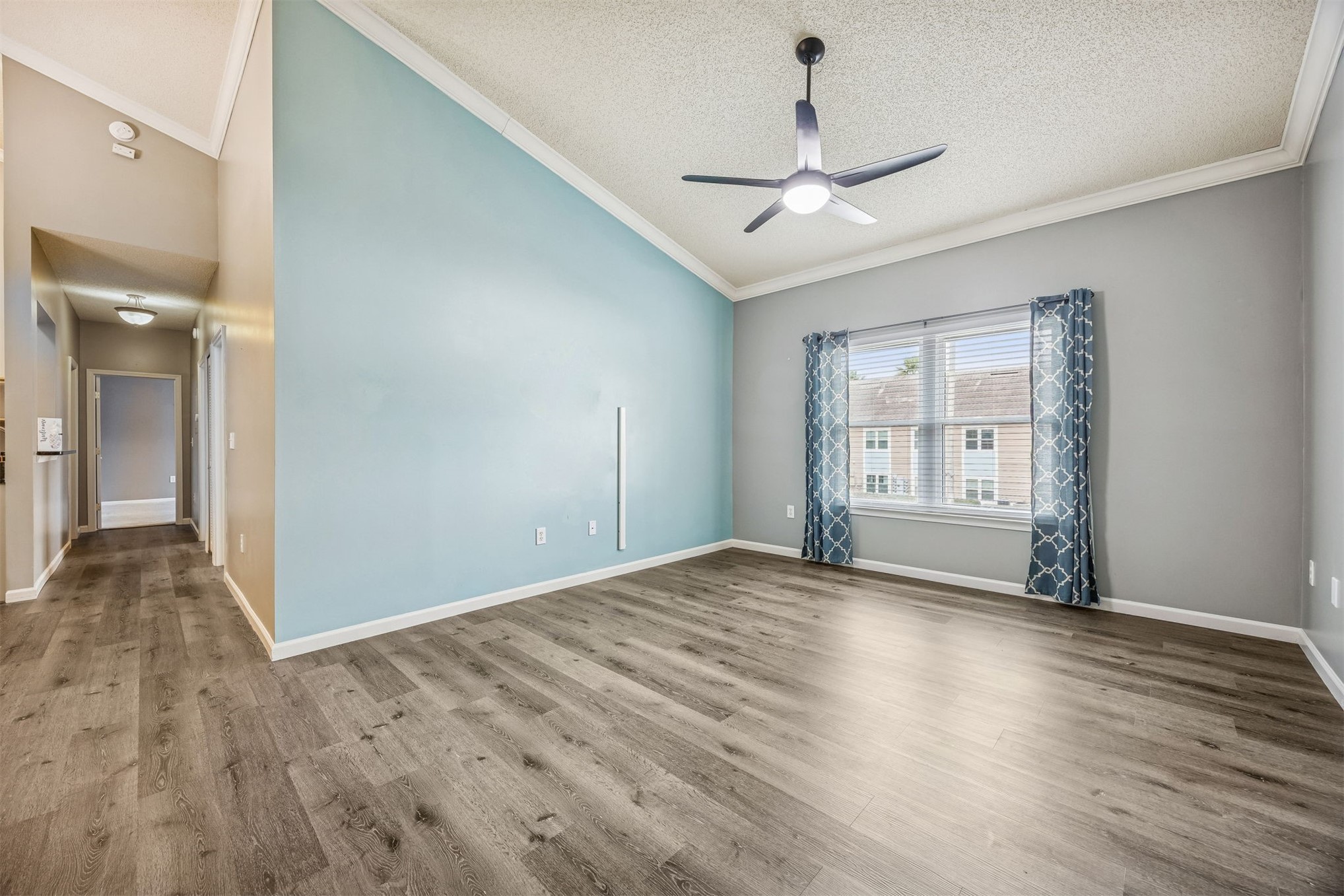 1601 NECTARINE STREET G8