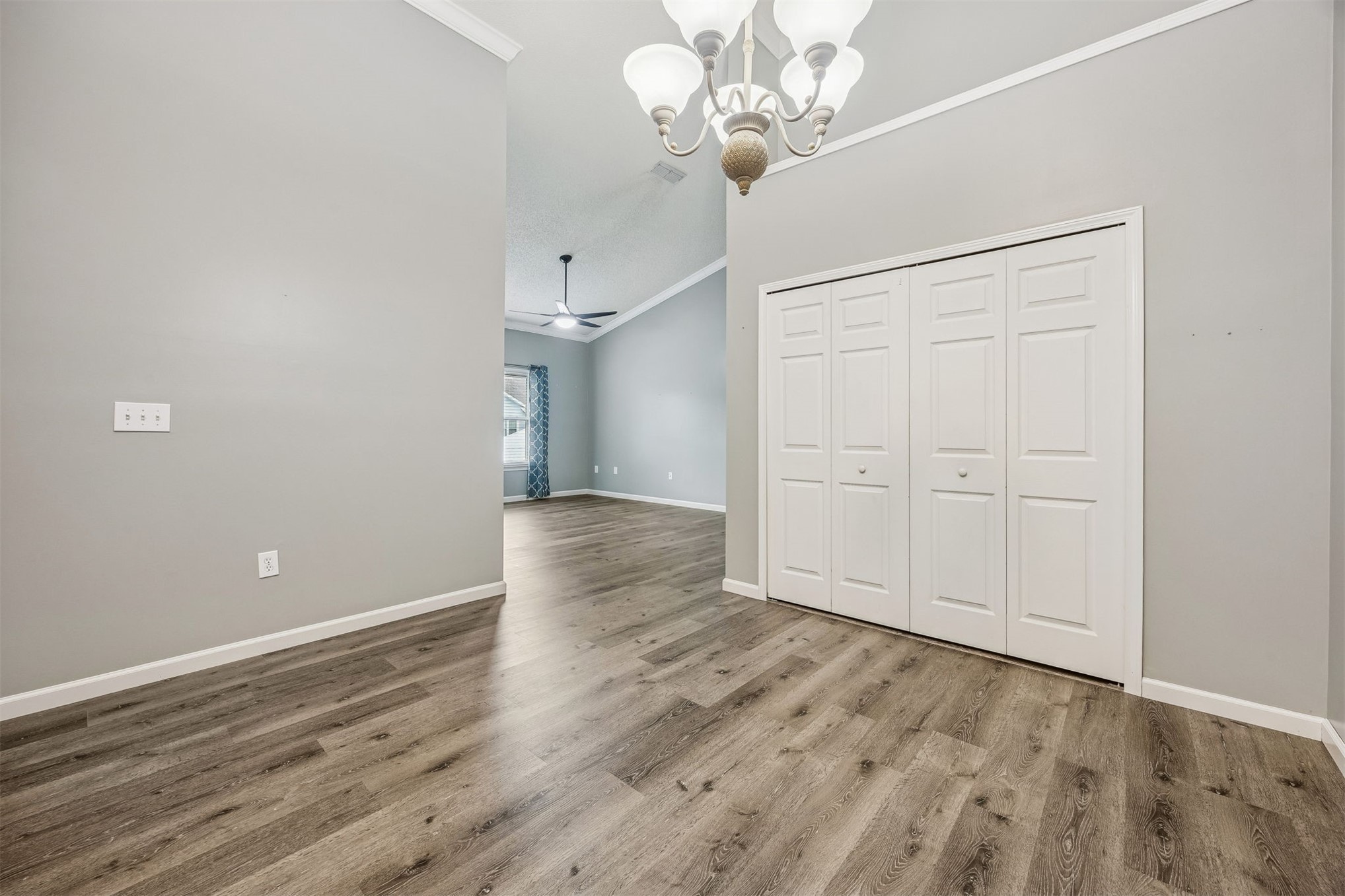 1601 NECTARINE STREET G8