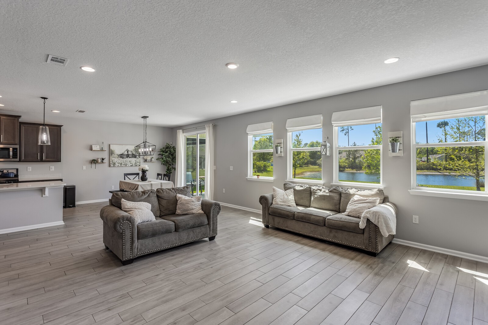 83321 CHAPEL COURT