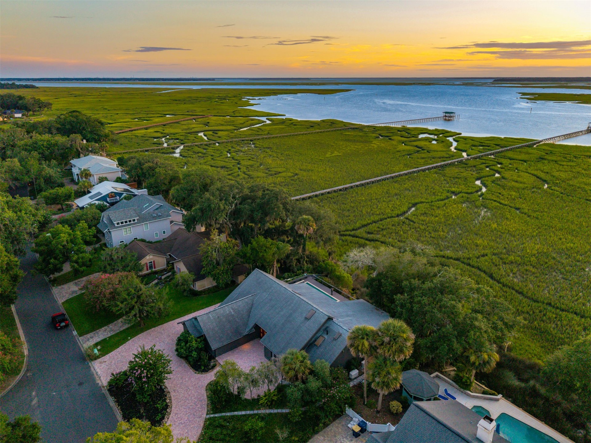 5425 FLORENCE POINT DRIVE