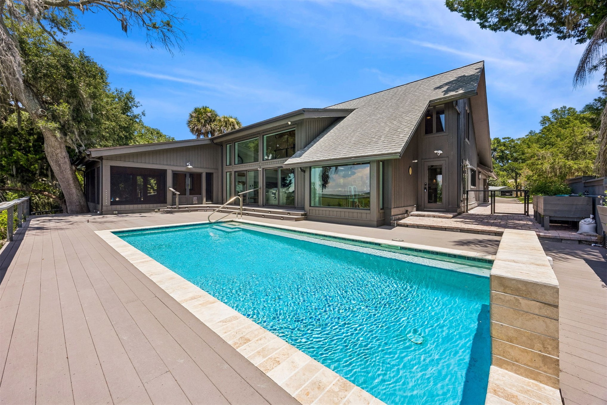 5425 FLORENCE POINT DRIVE