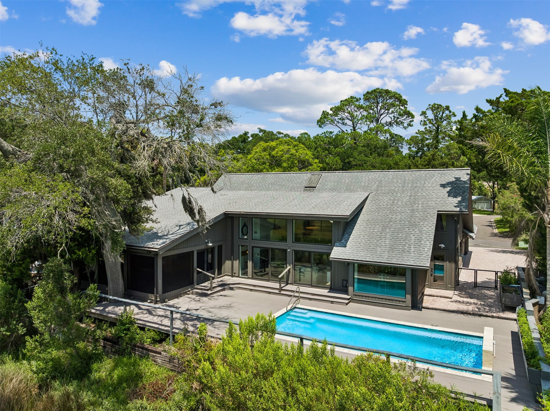 5425 FLORENCE POINT DRIVE