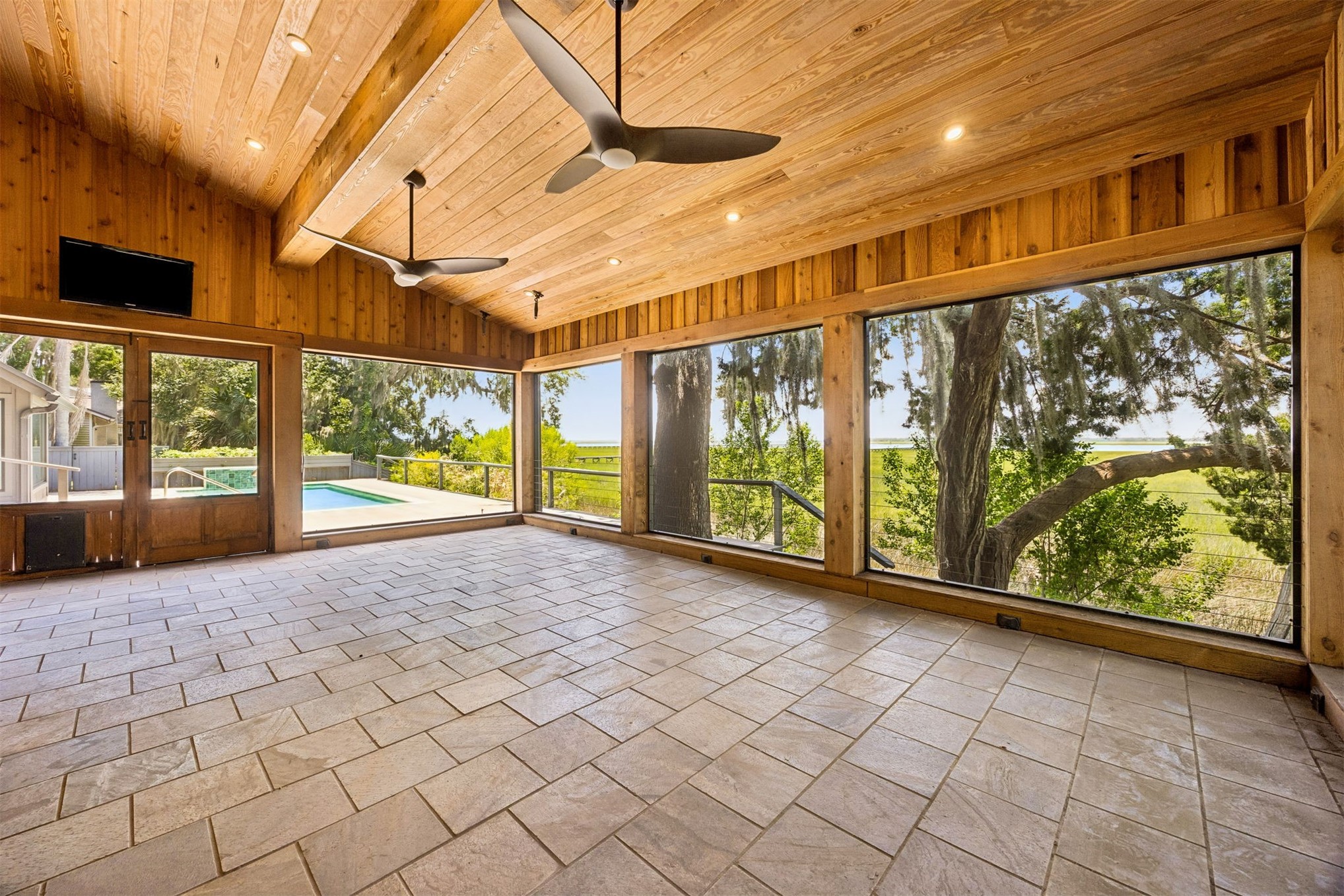 5425 FLORENCE POINT DRIVE