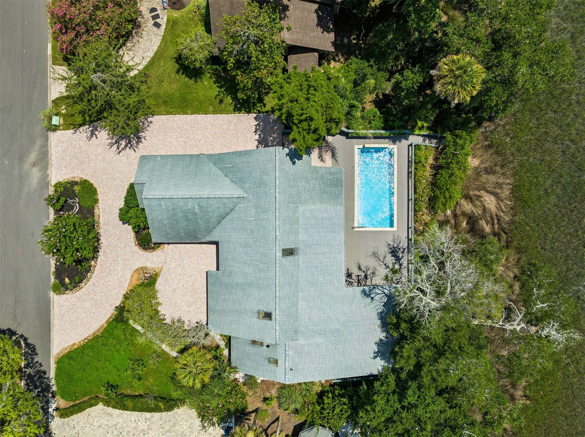 5425 FLORENCE POINT DRIVE