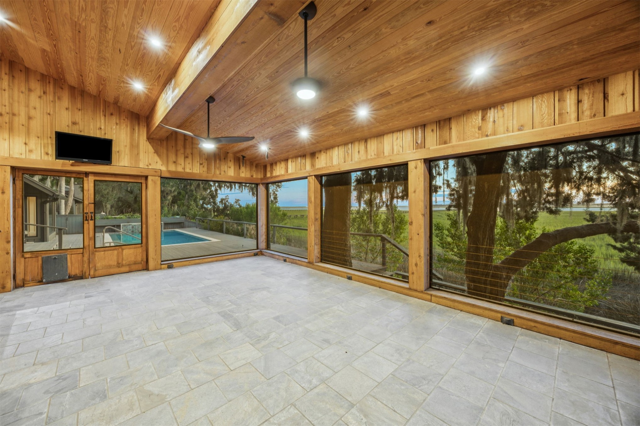 5425 FLORENCE POINT DRIVE