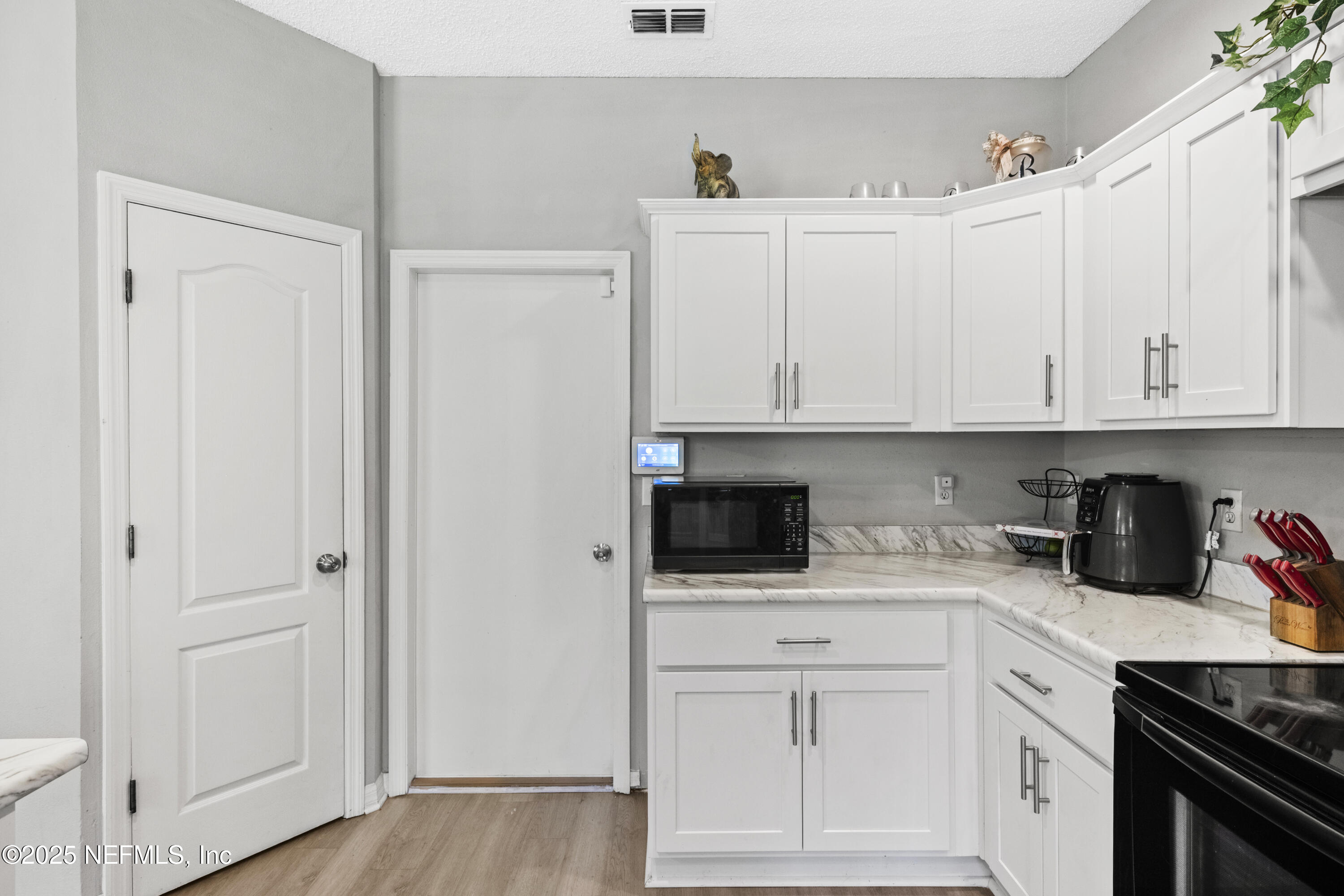 3124 TOWER OAKS Drive