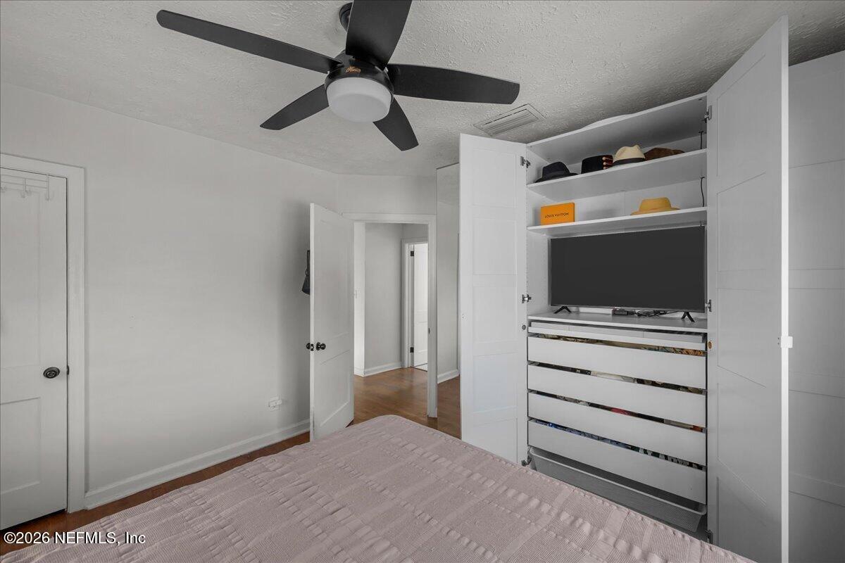 5321 FREMONT Street