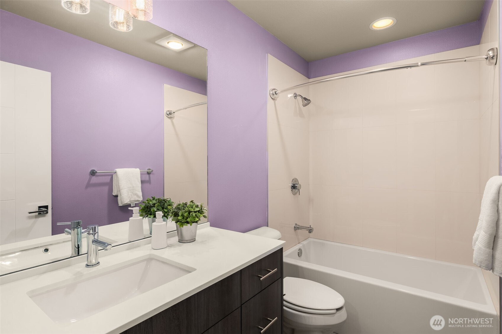 16329 Main View Lane NE