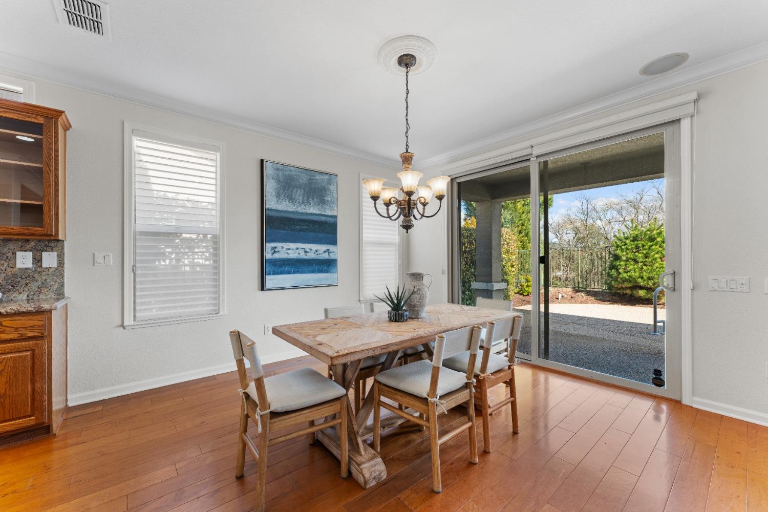 1800 Stone House Lane