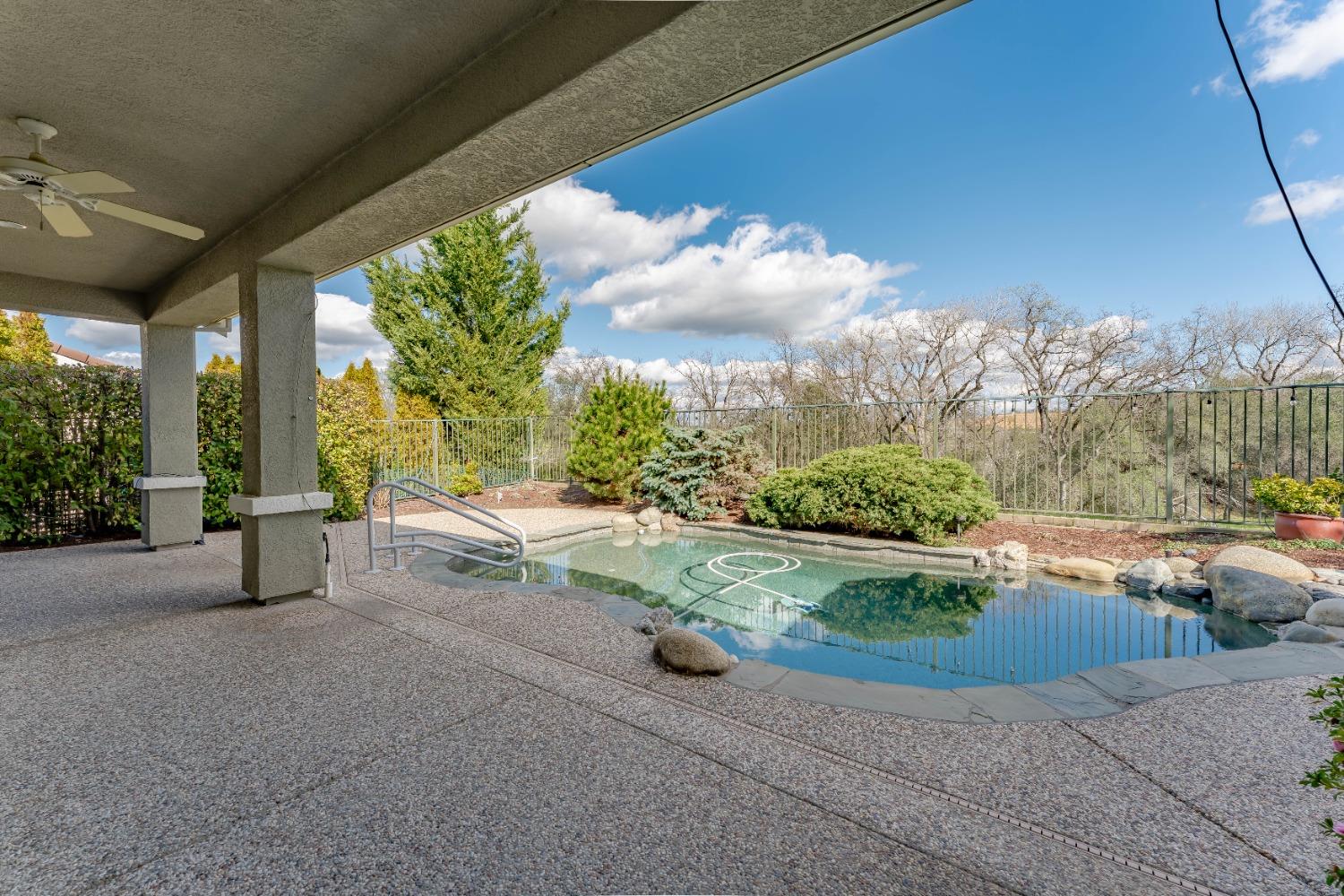 1800 Stone House Lane