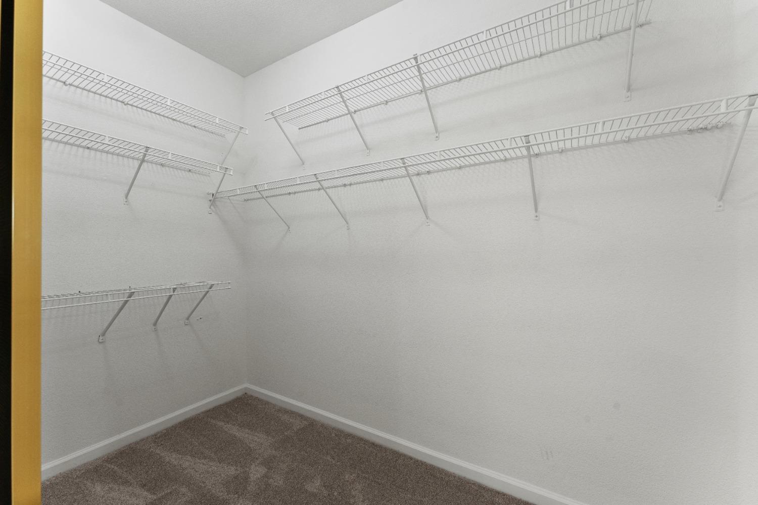 1800 Stone House Lane