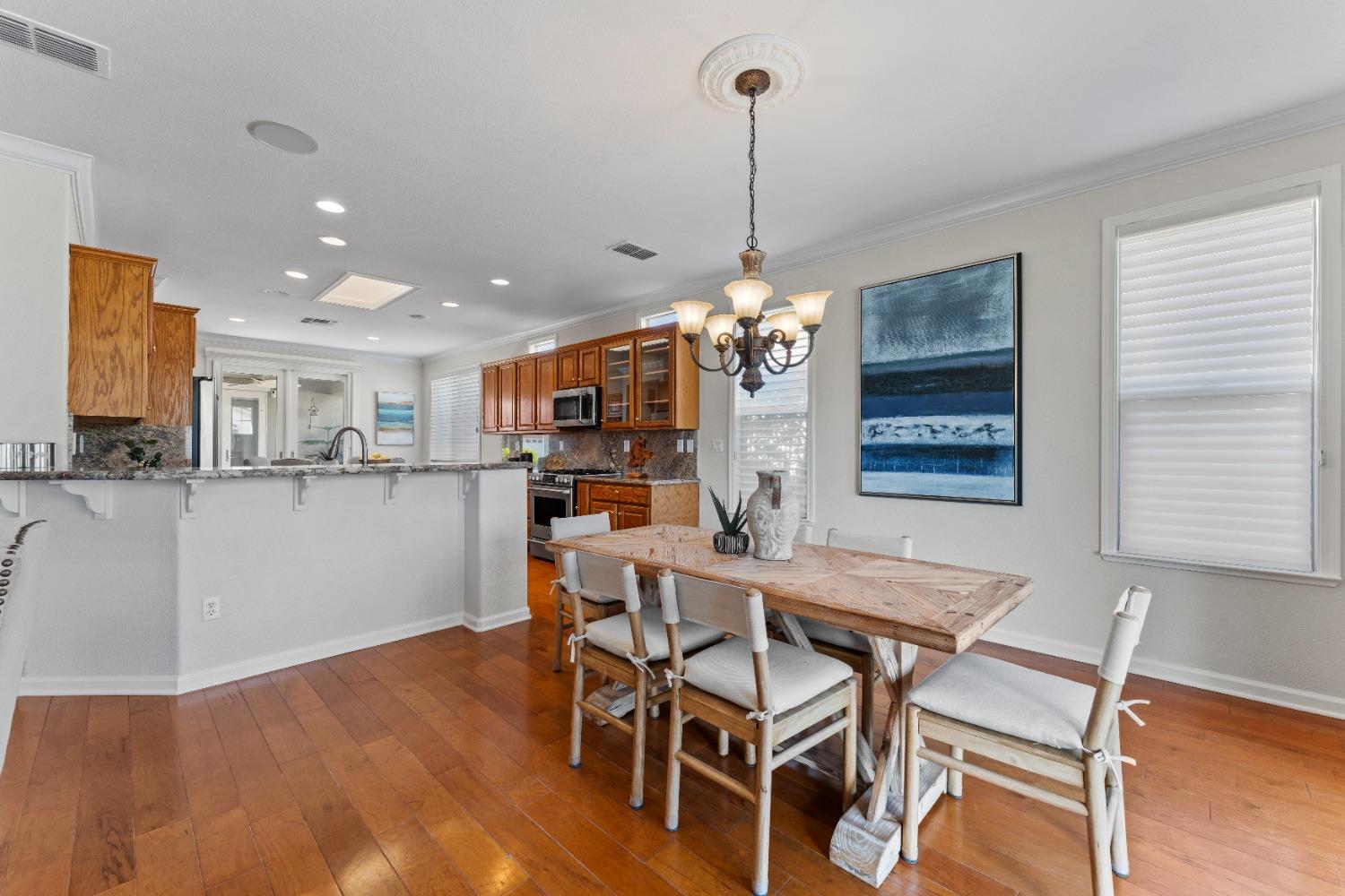 1800 Stone House Lane