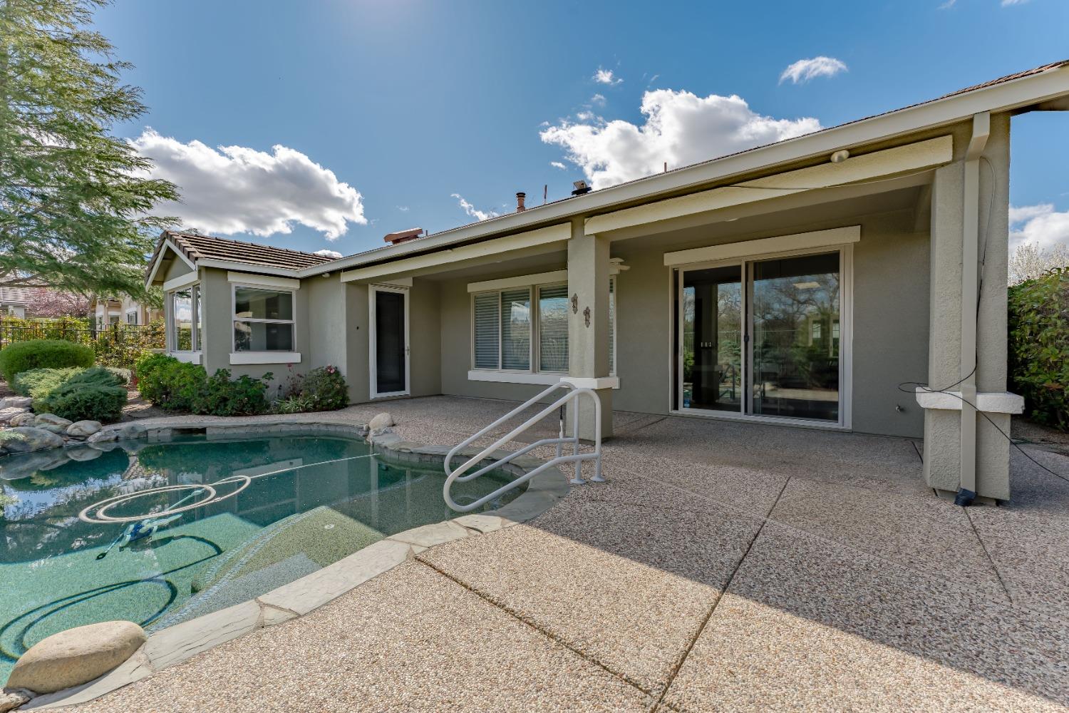 1800 Stone House Lane