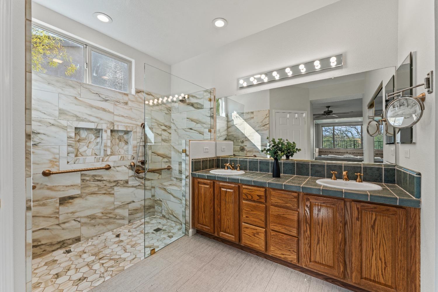 1800 Stone House Lane