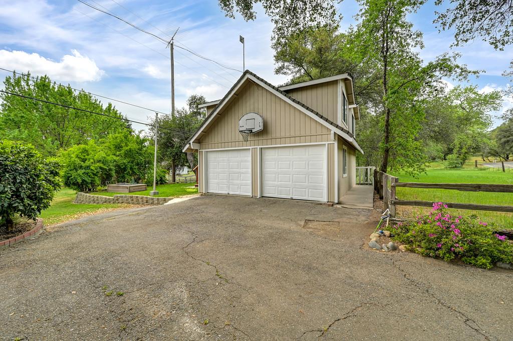 5682 Virginiatown Road