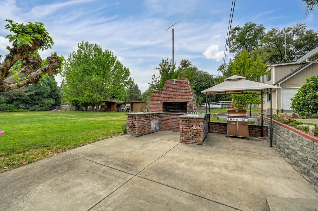 5682 Virginiatown Road