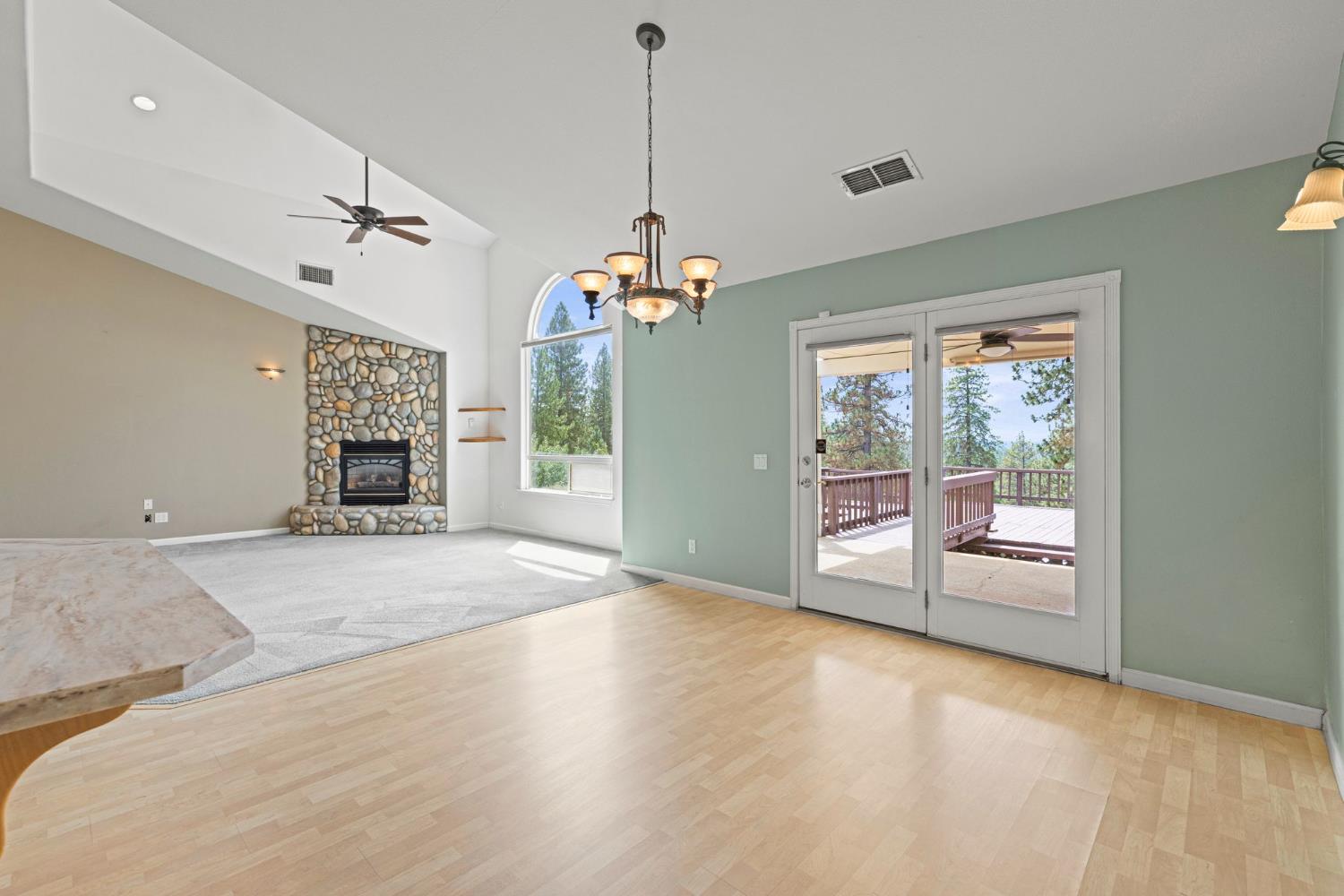 90 Edelweiss Lane