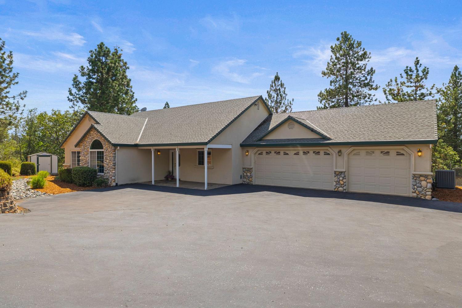 90 Edelweiss Lane