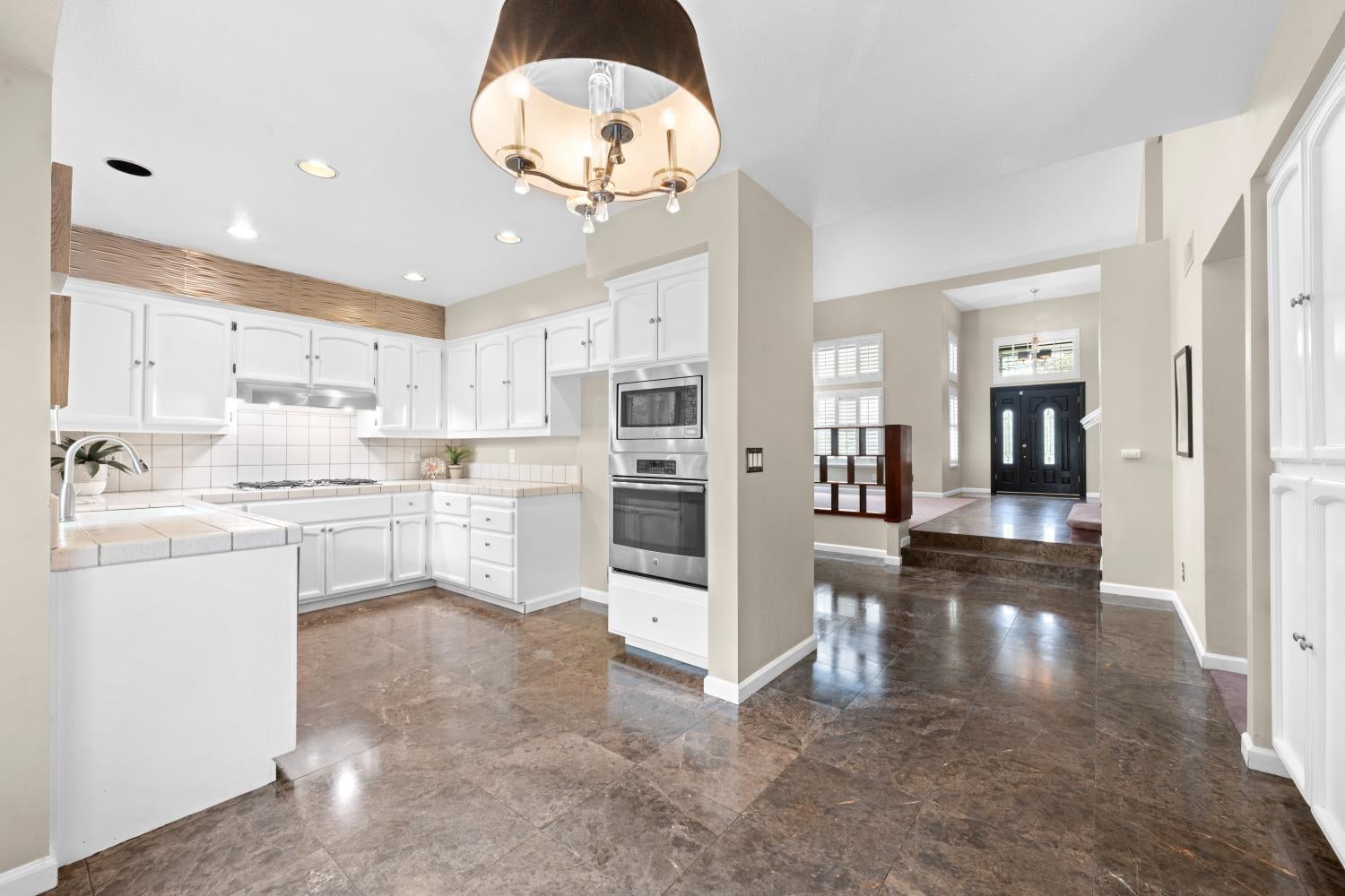 2316 Egret Court