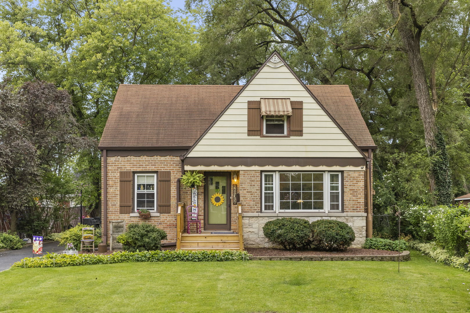 2035 Maple Road