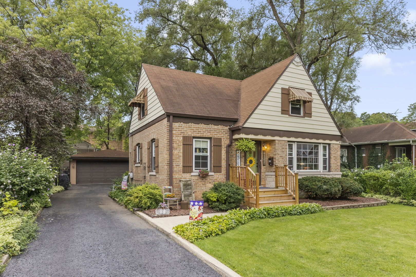 2035 Maple Road