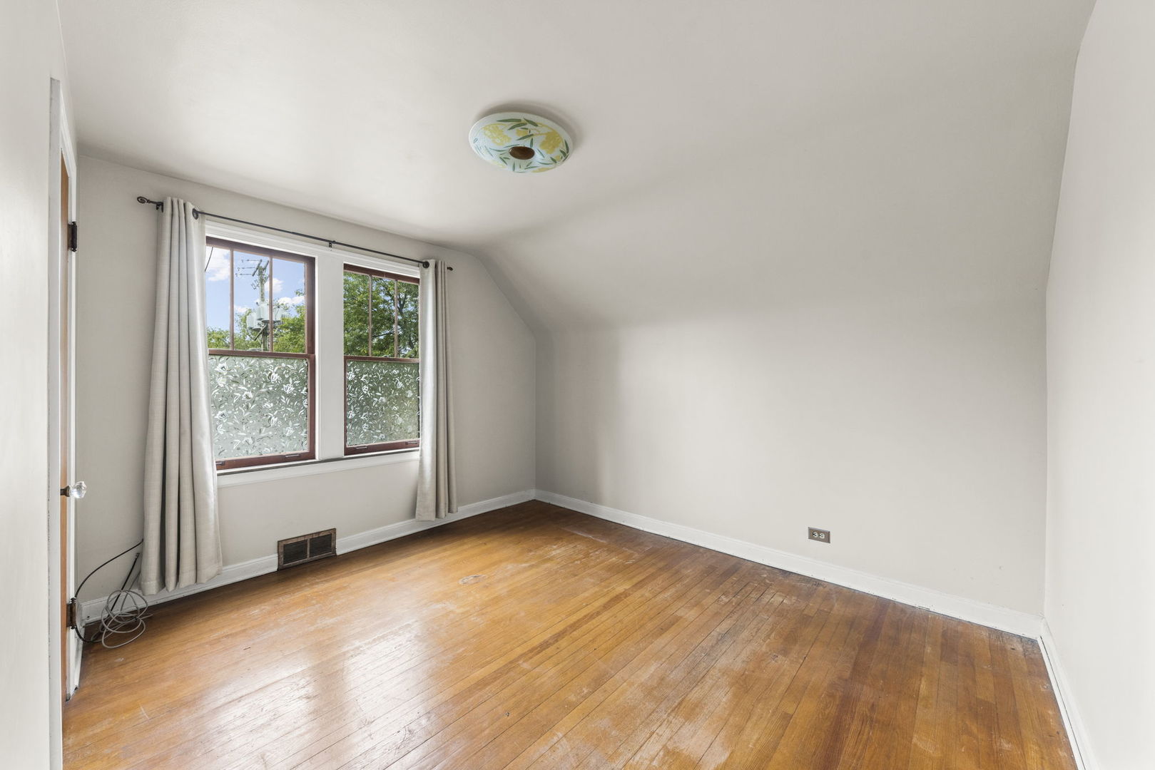 18021 Gottschalk Avenue