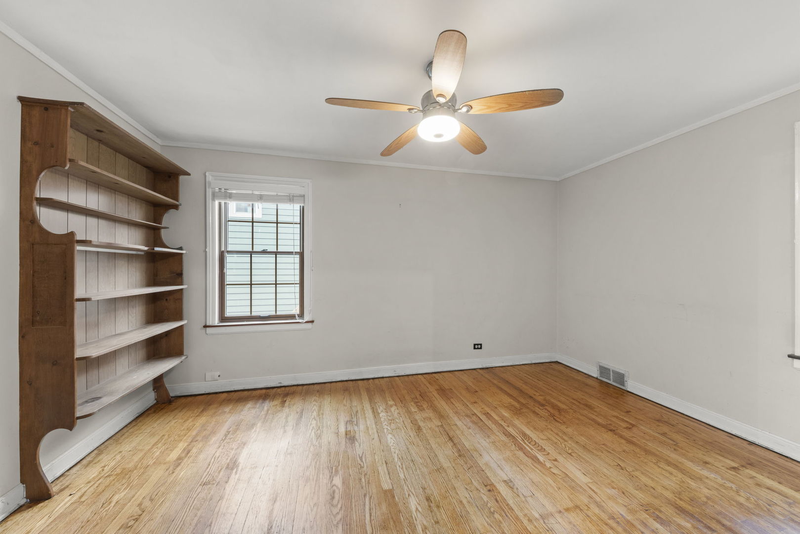 18021 Gottschalk Avenue
