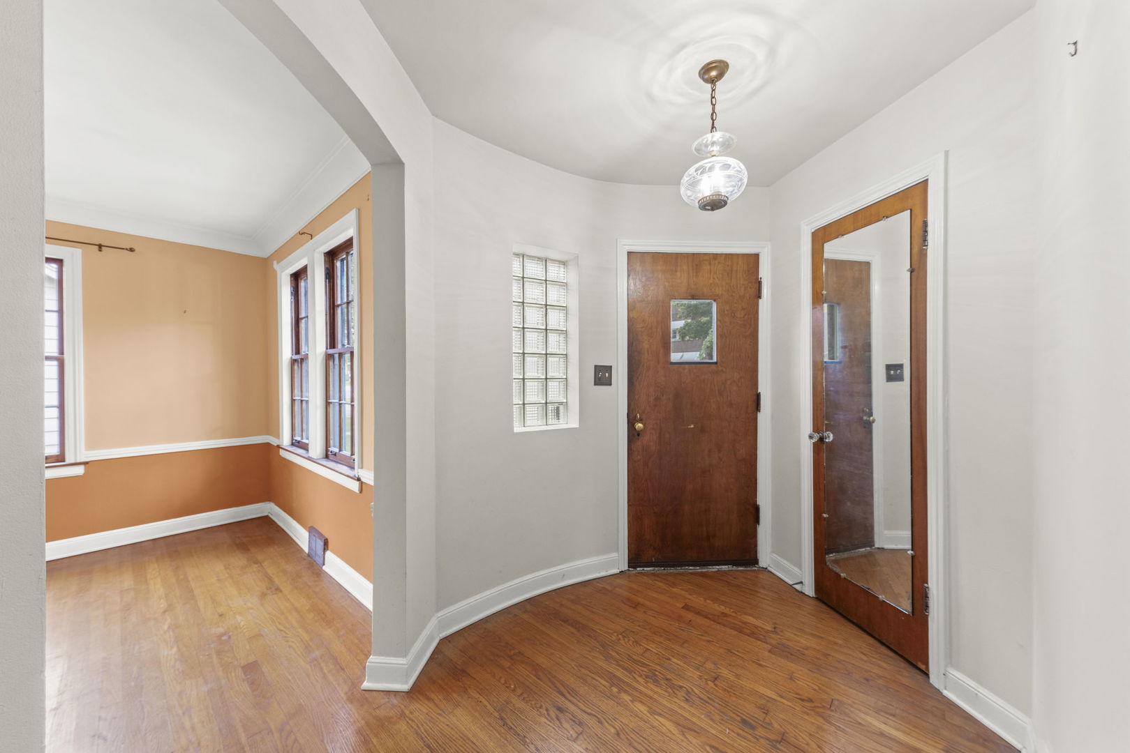 18021 Gottschalk Avenue