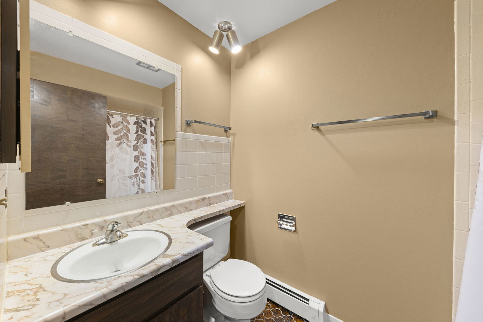 18223 Hart Drive Unit: 3B