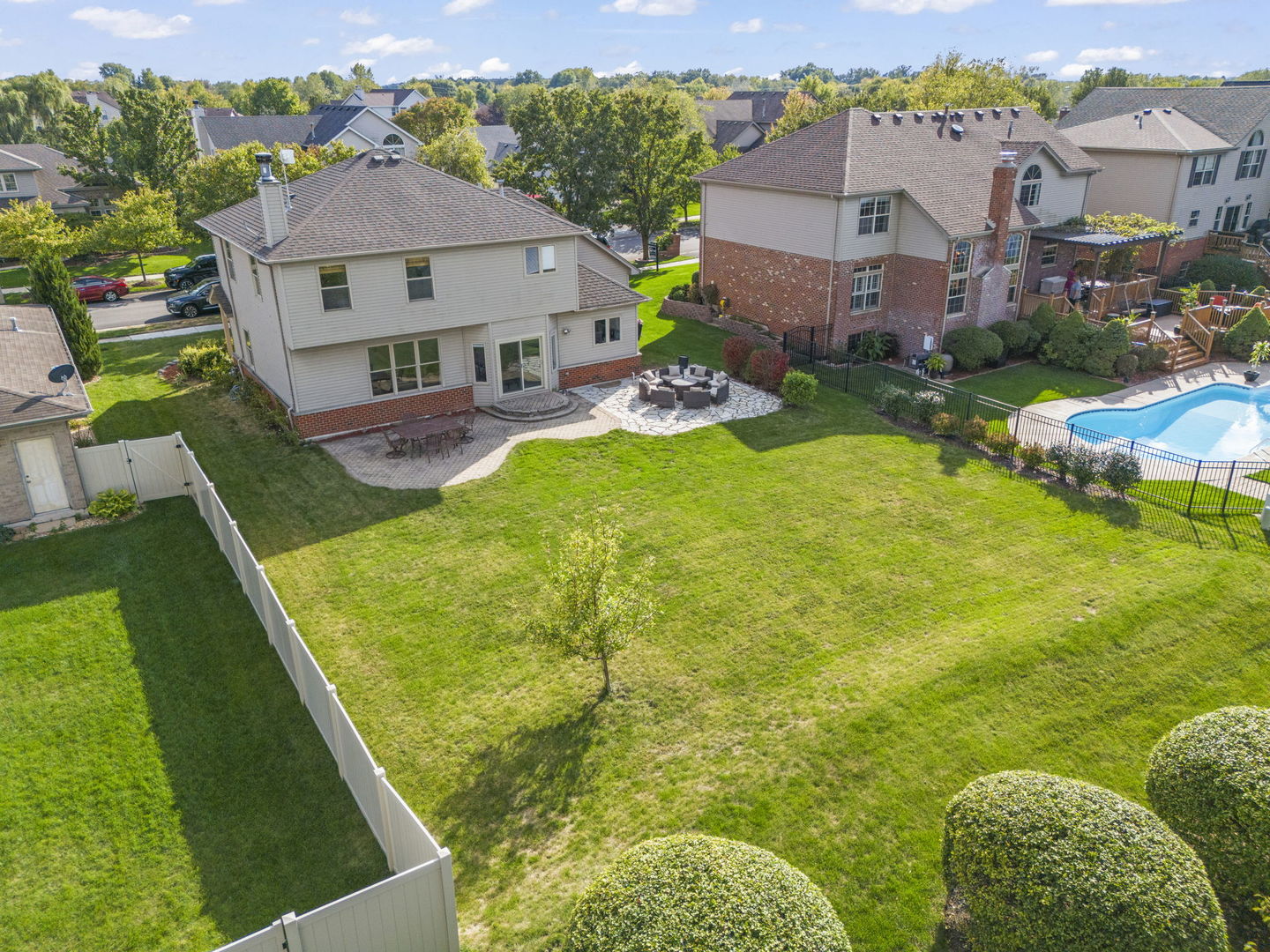 16444 Lakeside Drive