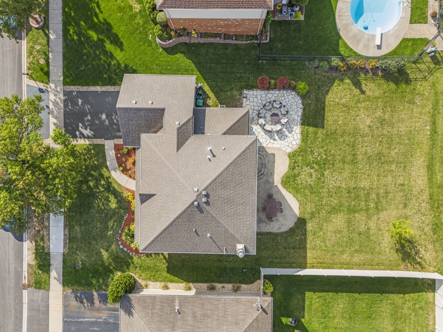 16444 Lakeside Drive