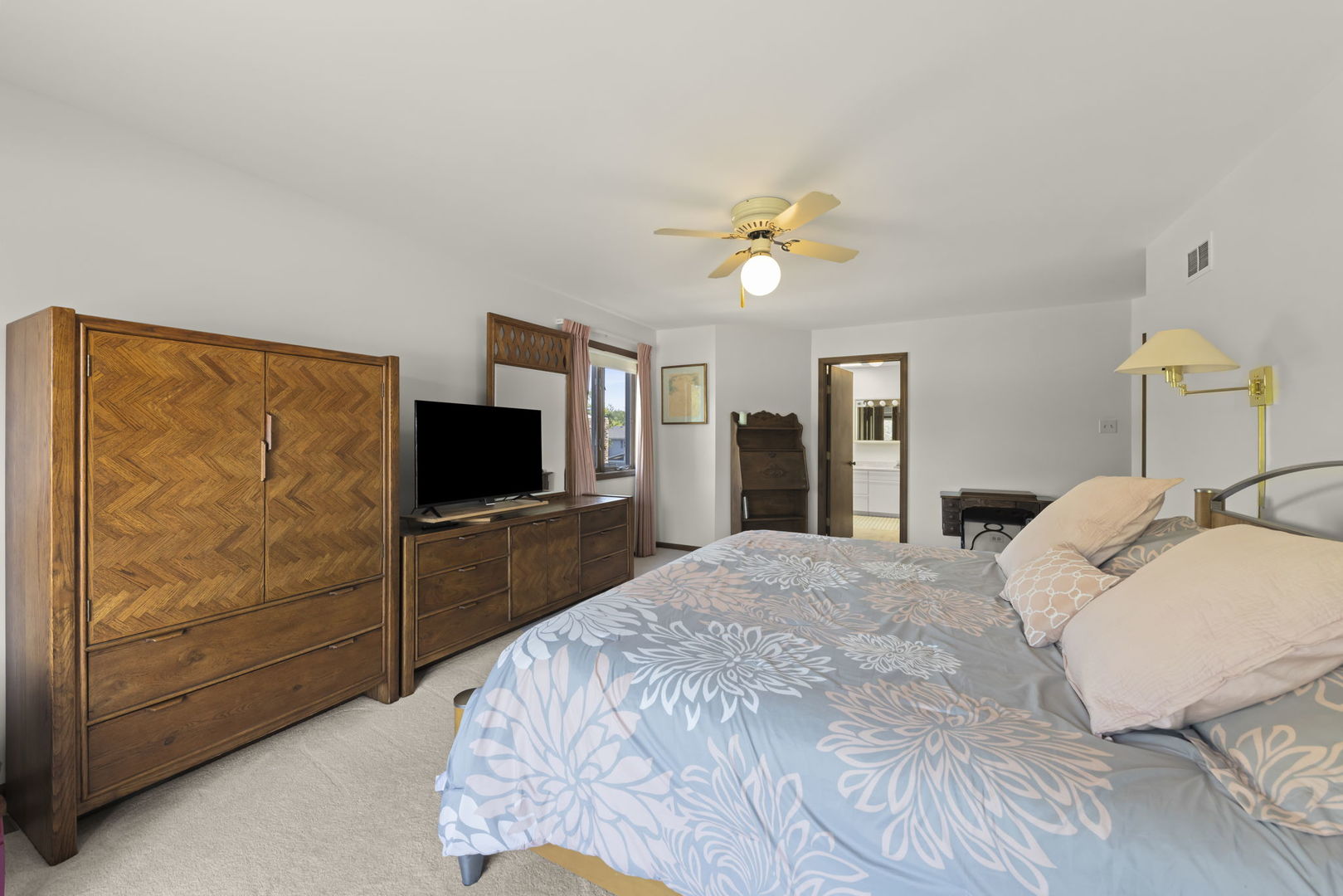3043 Bonnie Brae
