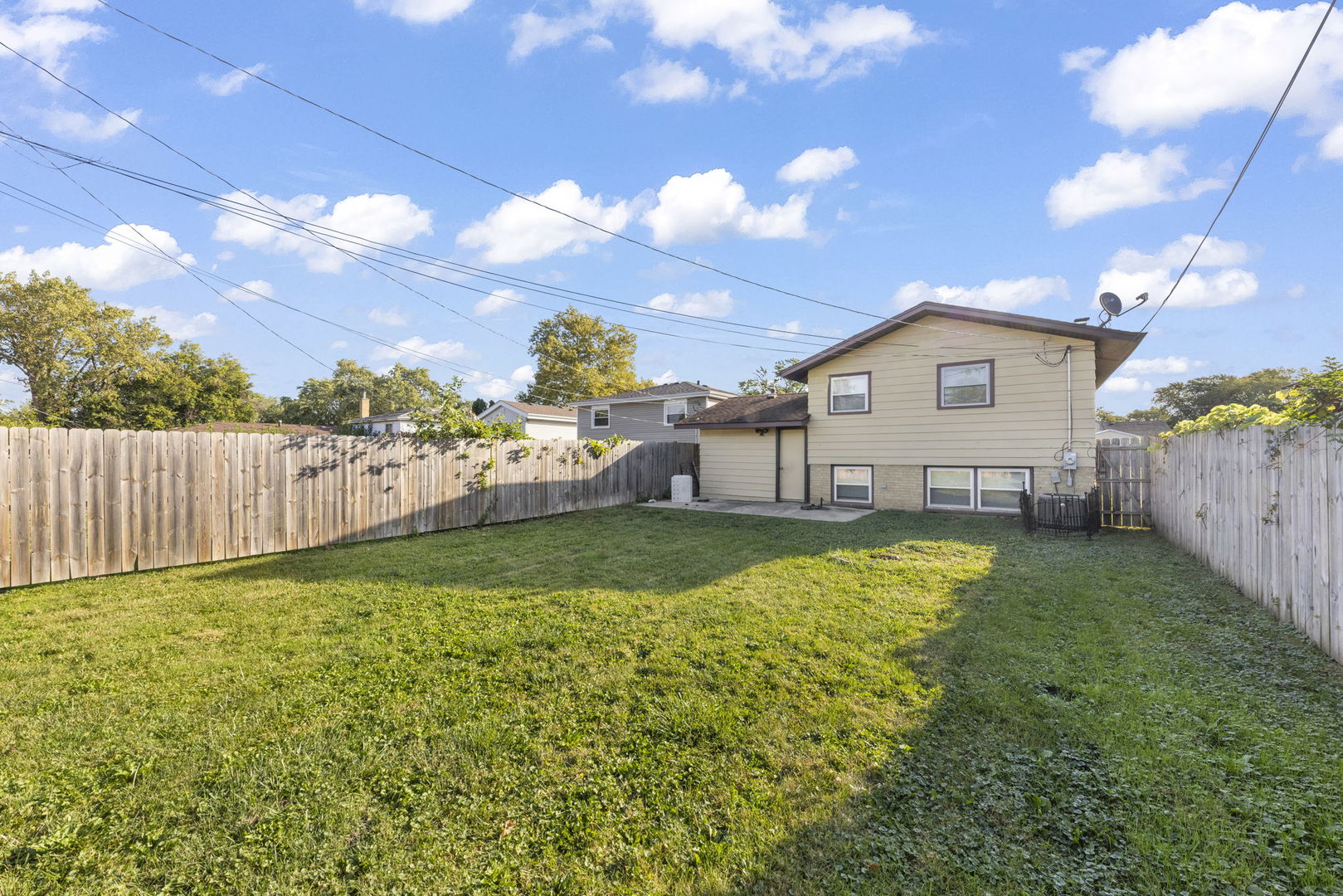 11616 S Racine Avenue