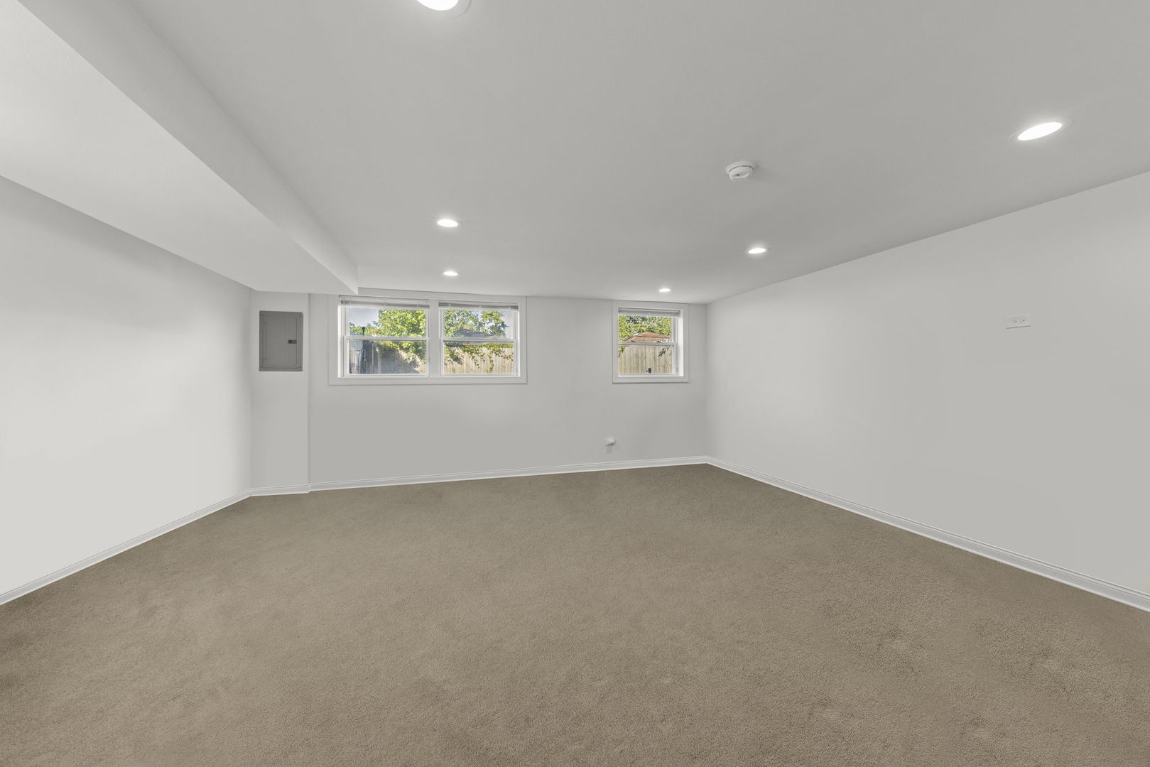 11616 S Racine Avenue