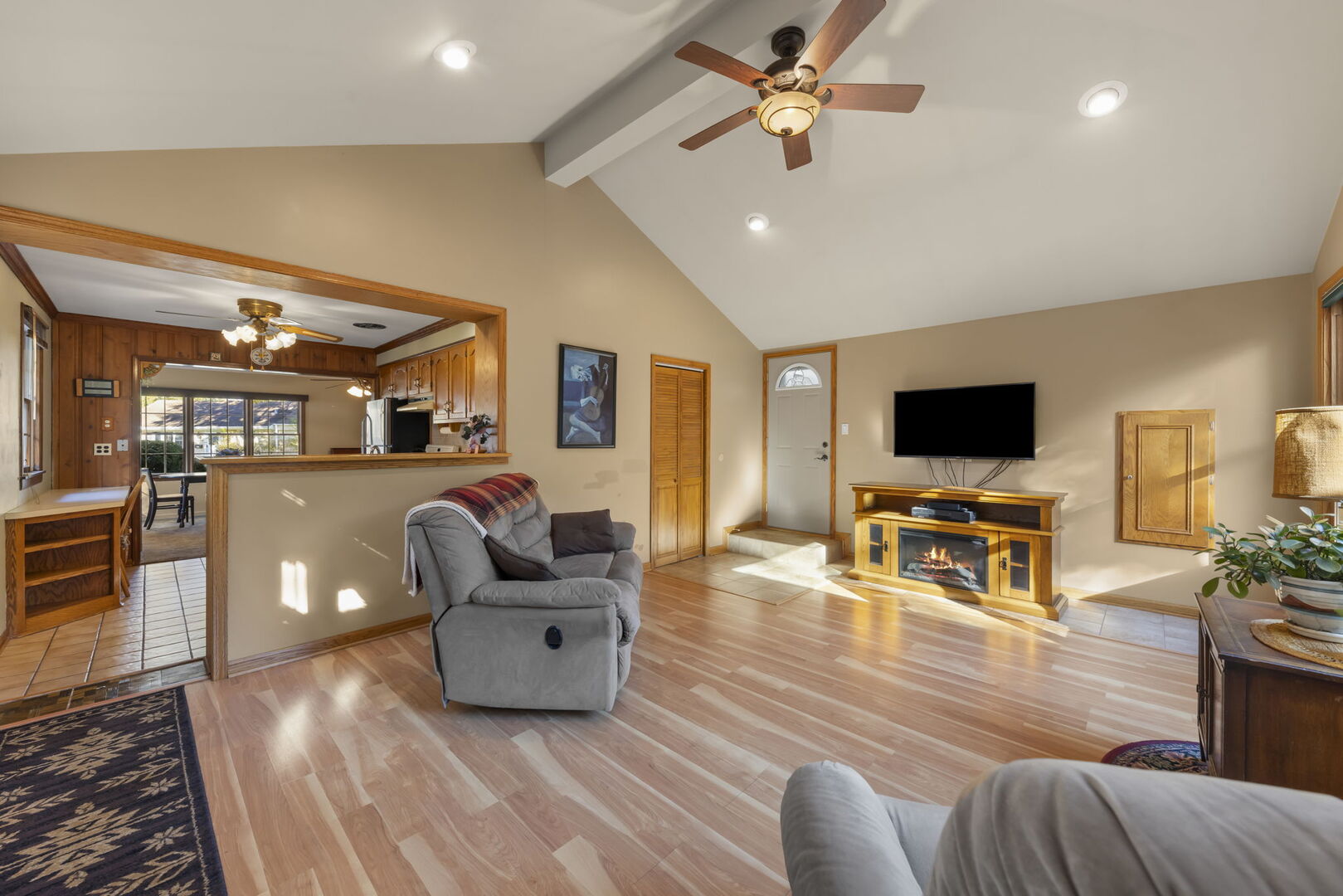 17601 Lincoln Avenue