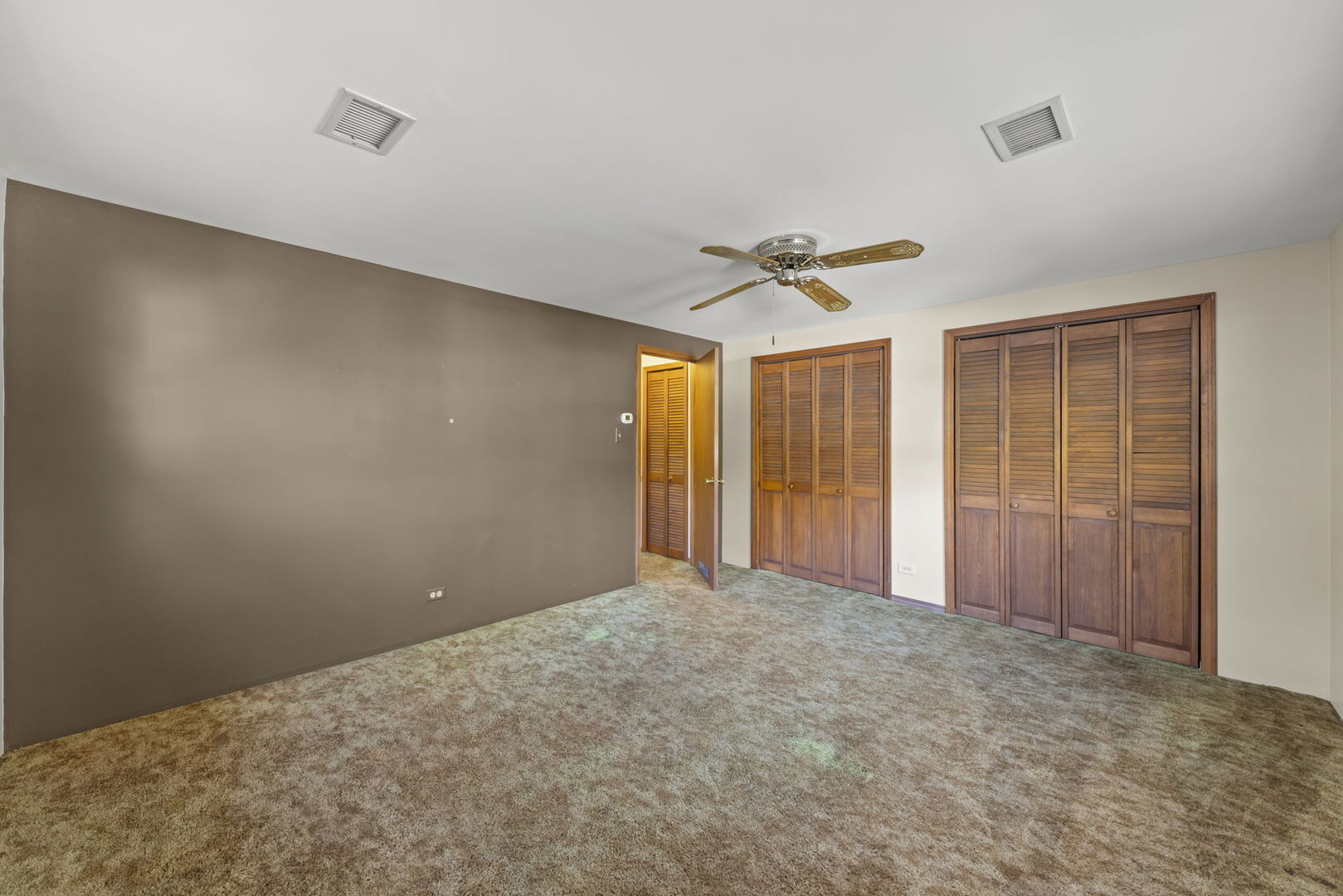 17601 Lincoln Avenue