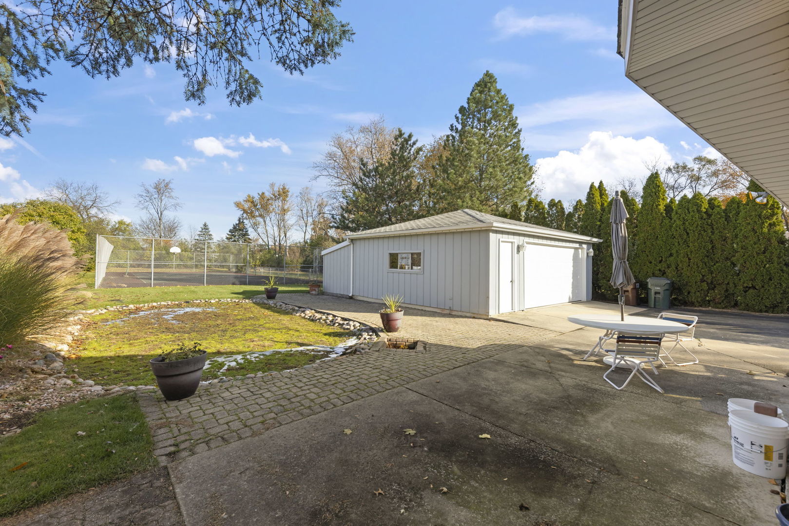 3068 Hickory Road
