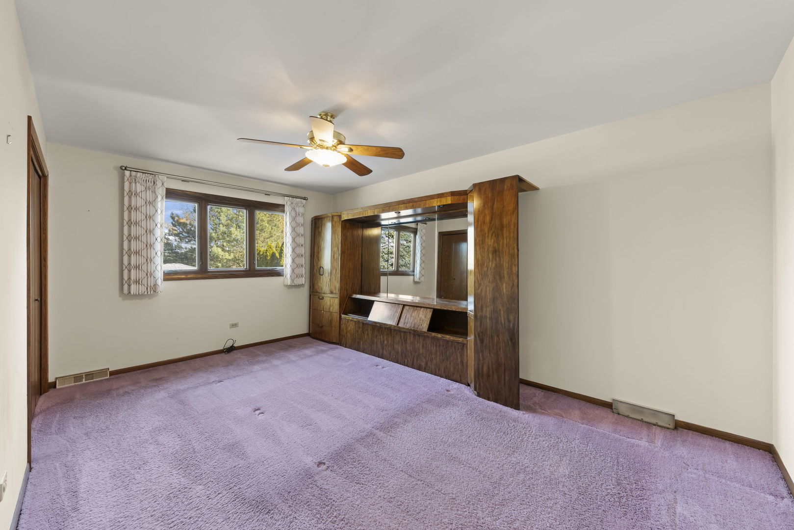3068 Hickory Road
