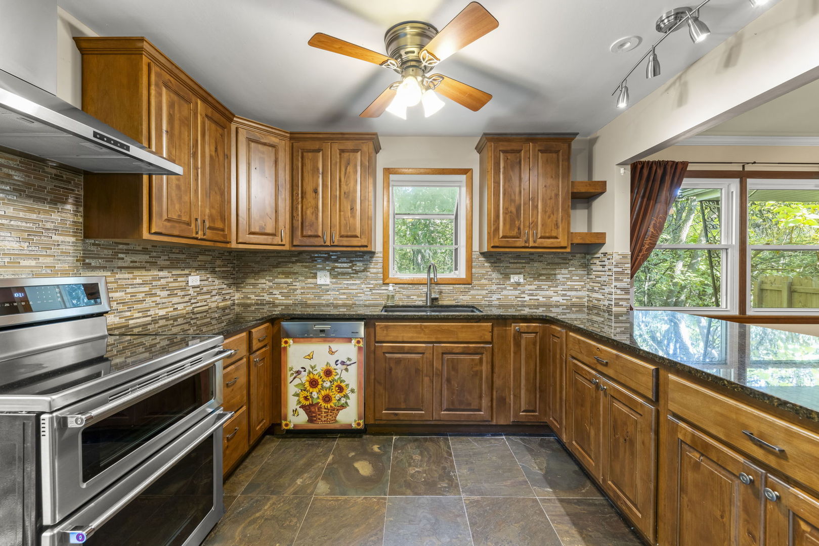 18000 Armitage Court