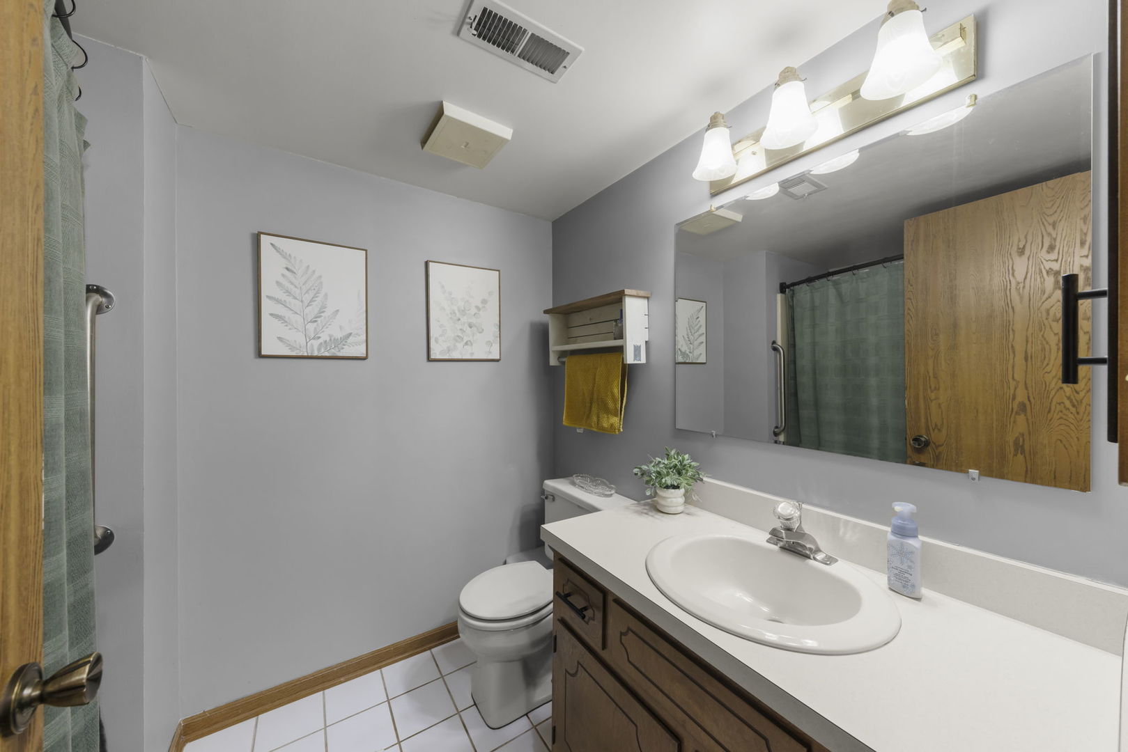 15718 Revere Court Unit: B