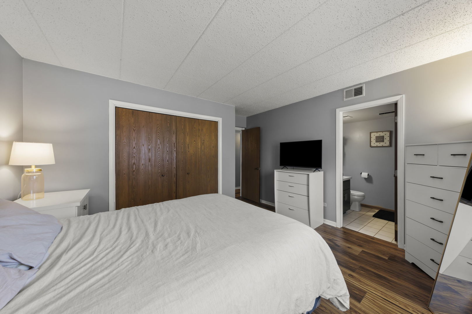 15718 Revere Court Unit: B