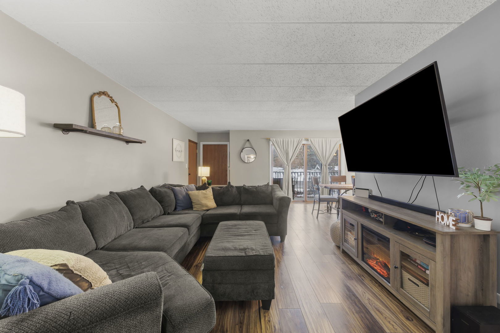 15718 Revere Court Unit: B